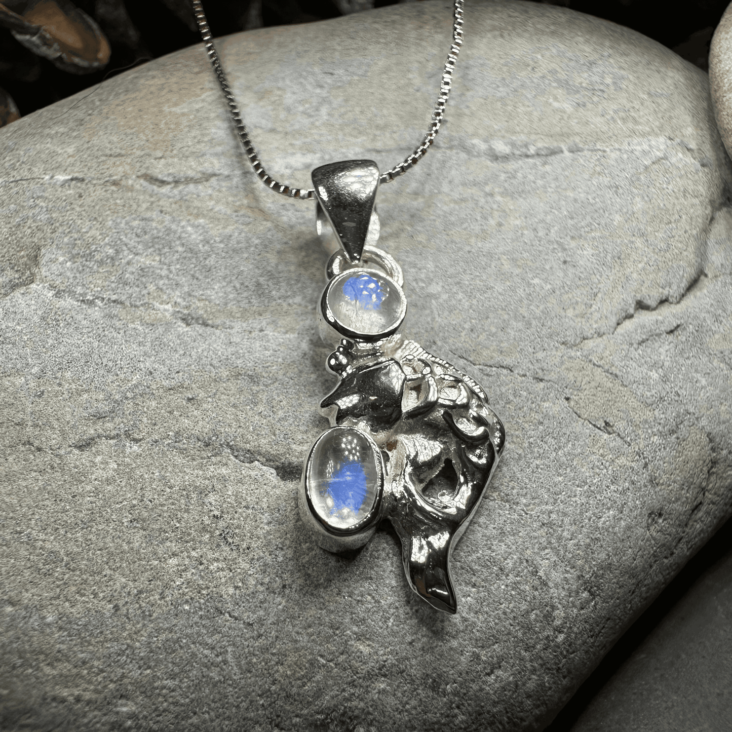 Fionn's Salmon of Knowledge Necklace - 18 / Blue Labradorite
