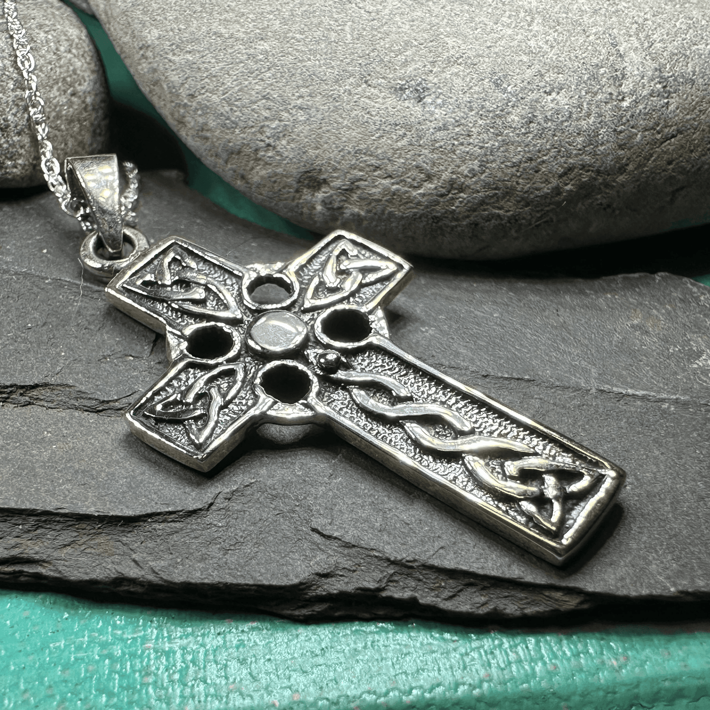 Liam Celtic Cross Necklace - 18