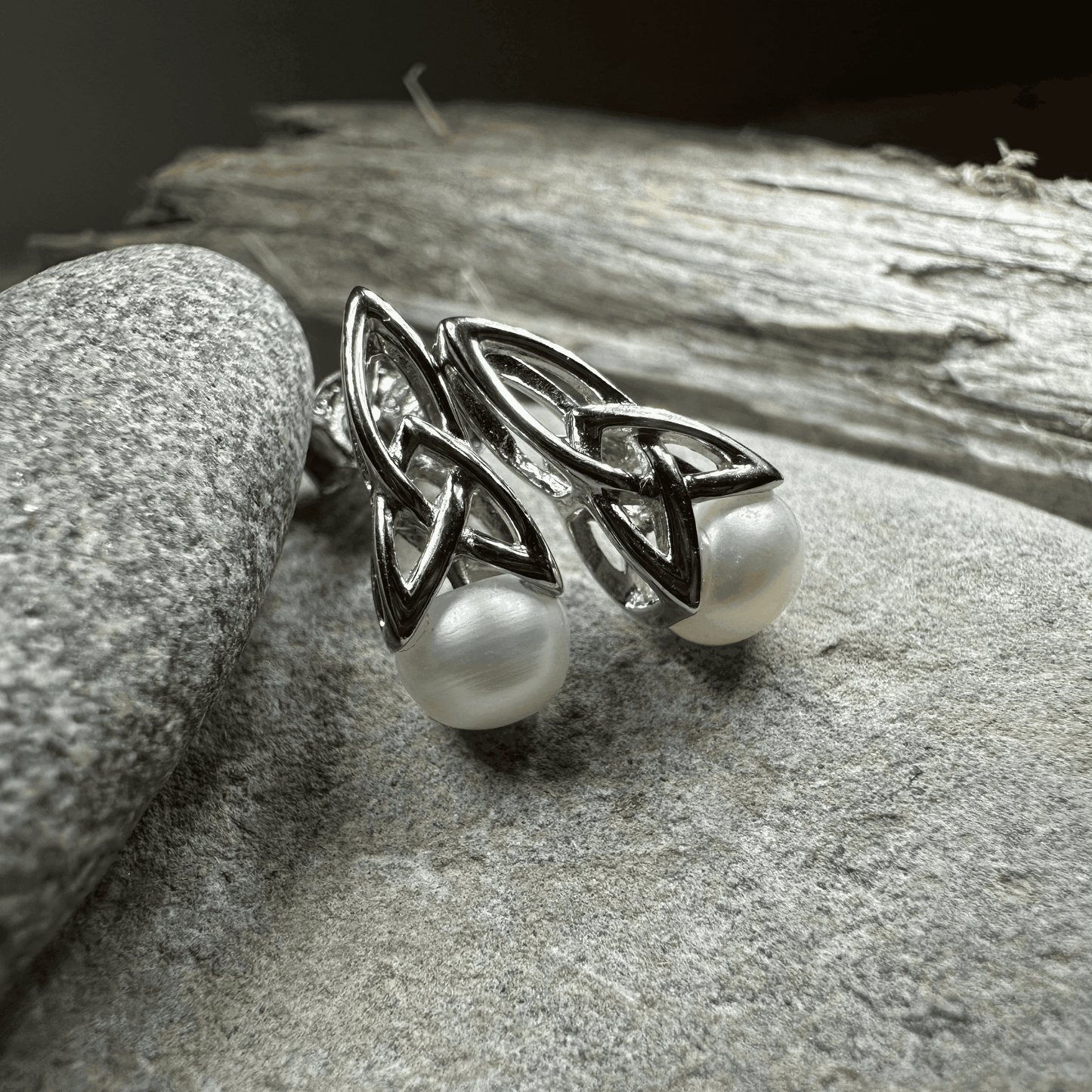 Trinity Knot Pearl Post Earring - Sterling silver