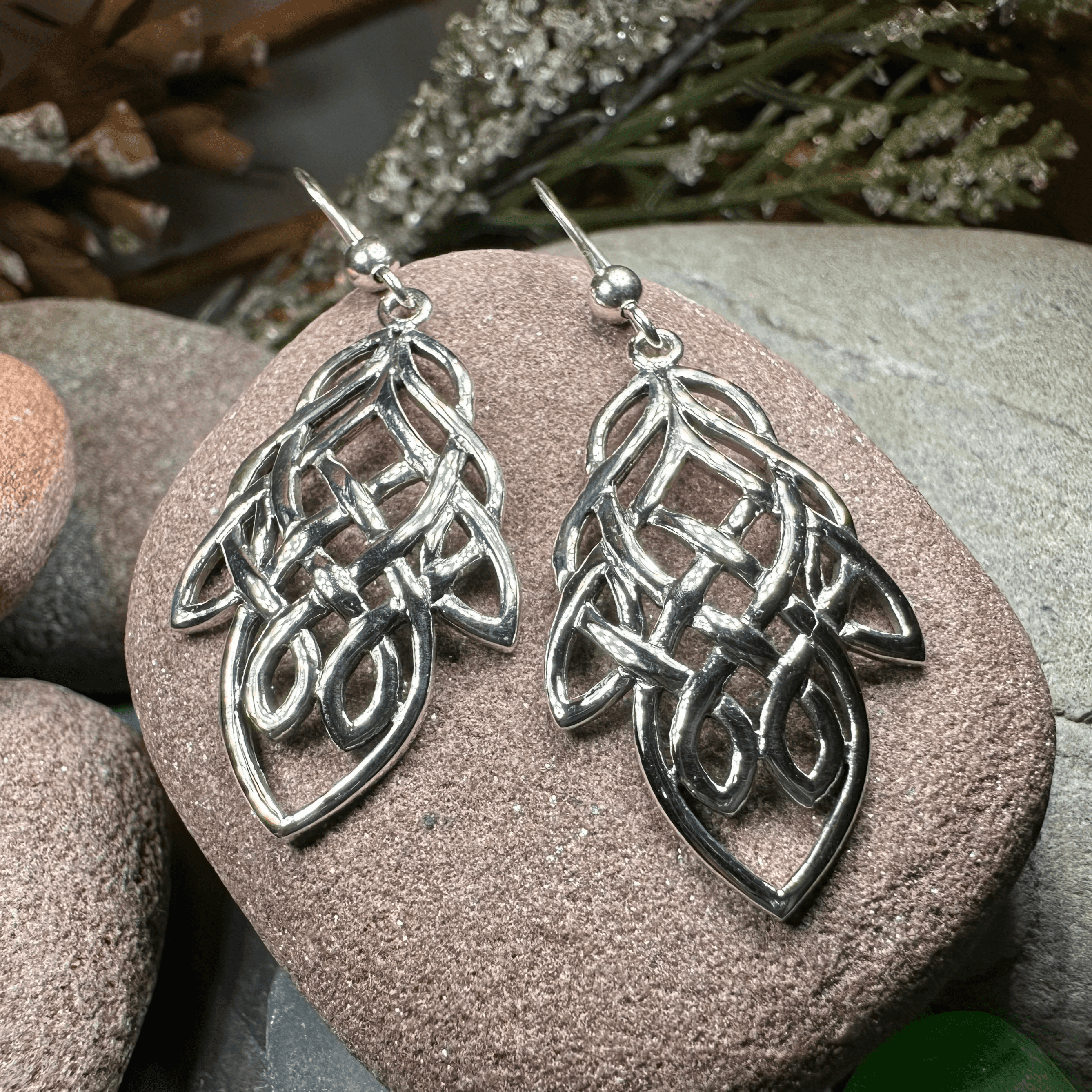 Aine Celtic Knot Earrings - 