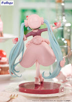 Sweetsweets Series Figure Hatsune Miku Strawberry Chocolate Short