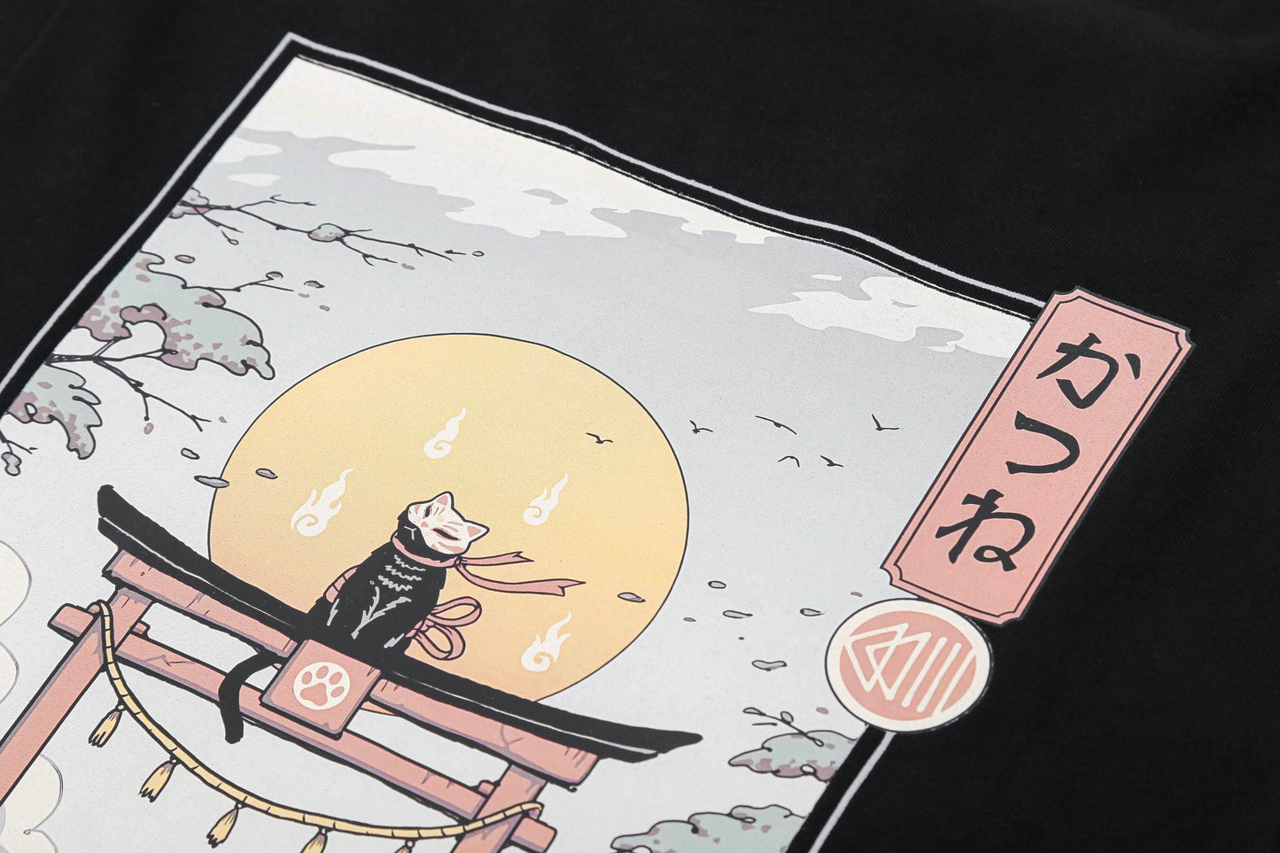 YeT011 Tori Cat Tee - White / S