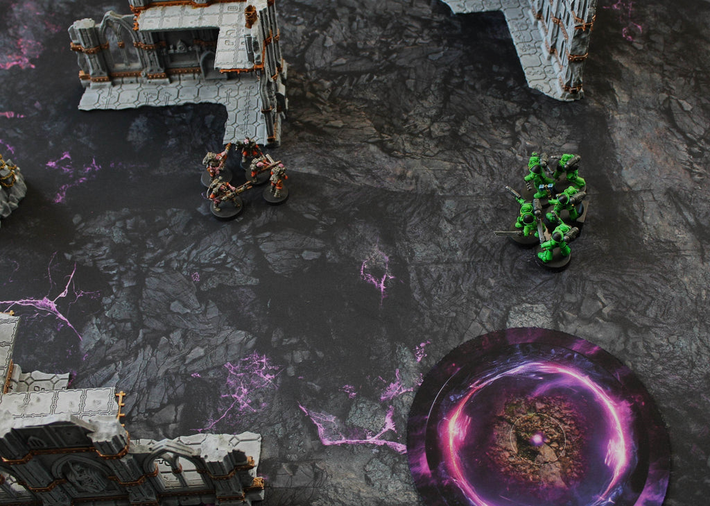 Tainted Cavern - Neoprene Battle Mat - Warhammer, AoS, 40K, Kill Team, MCP, Shatterpoint, Legion, More - 44x60