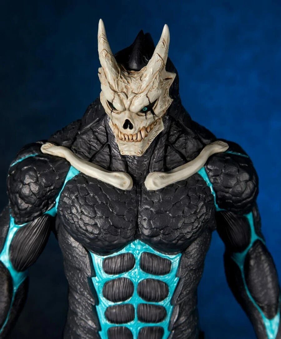 Kaiju No. 8 Anime Figure, Kafka Hibino Figurine, Action Toys Statues Collectible Gift 26cm / 10 in