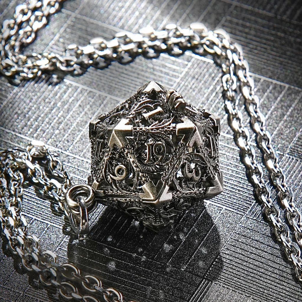 Multicolor Metal Hollow D20 Dice Necklace、Keychain + Mini DND Dice Set