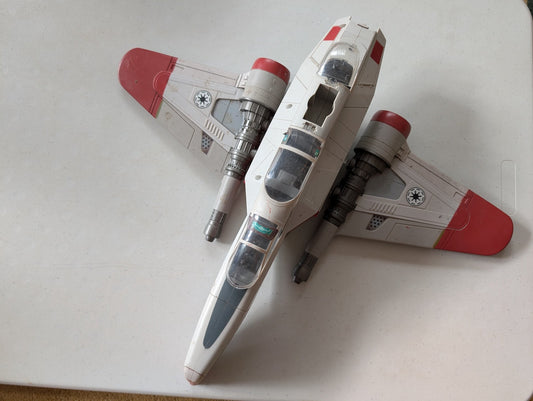 ARC-170 Fighter, Hasbro Star Wars Toys R Us 2008 Flaming Wampa variant(Vintage, Missing parts/accessories, Collectable, Toy)