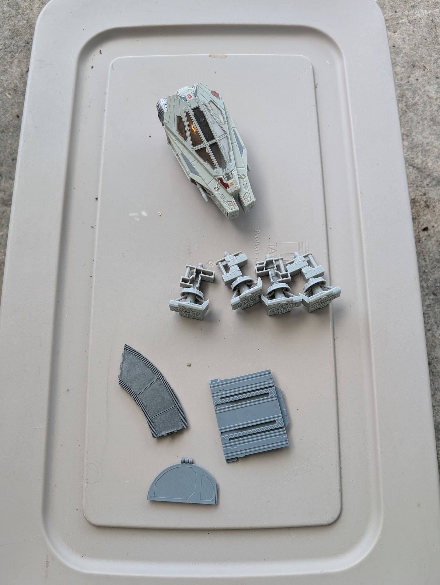 Star Wars: The Legacy Collection - Millennium Falcon from Hasbro - 2008 Collectible (Plastic, Electronics Toy / Collectible, Sci-fi, Pop Culture, Kids' Room, Eclectic, Grey, White, Red)- Missing parts