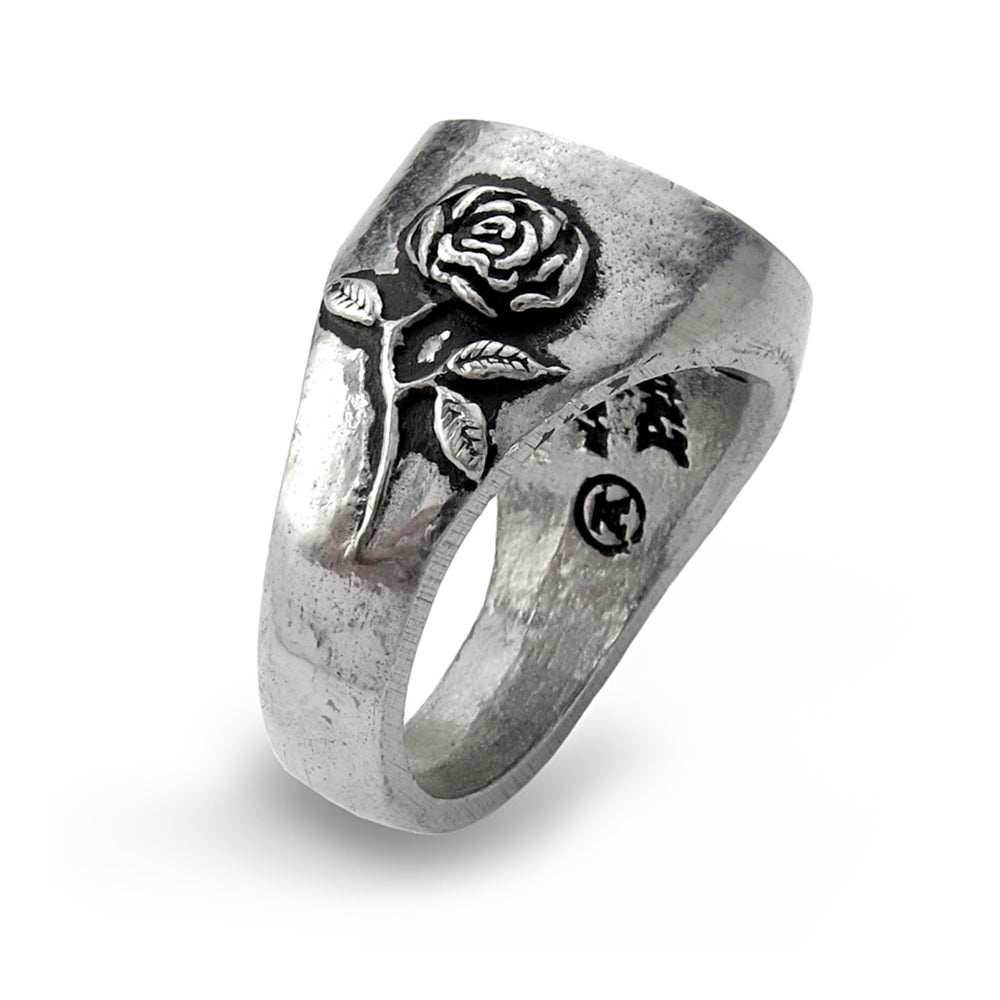 Roseus Pentagram Ring - 