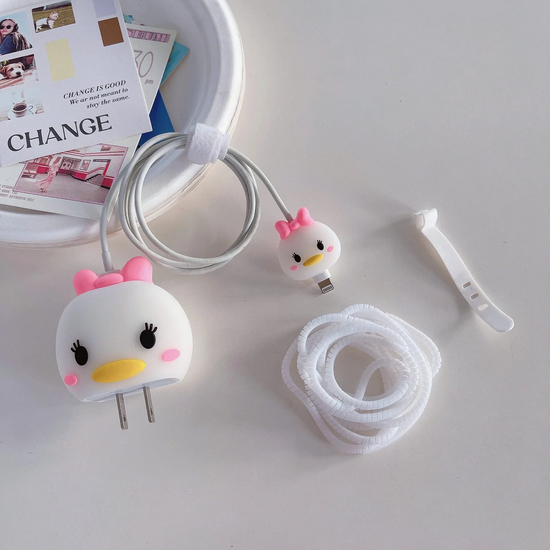 4Pcs/Set  Cute 3D Cartoon Set Cable Protector for iPhone / iPad 18W/20W Charger Case Phone Wire Cord Organizers for iPhone 14 15