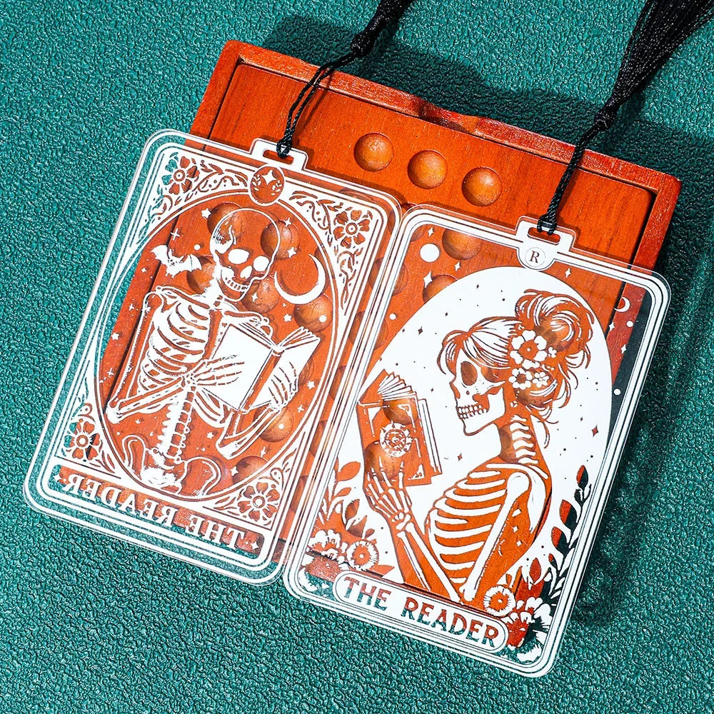 1pc Gothic-Style Acrylic Reading Bookmark, Suitable for Both Men and Women, Personalized Skull Reading Marker, a Friendship Gift