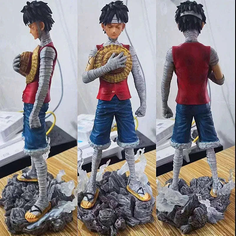 In Silent Tribute Monkey D Luffy Anime Figure, One Piece Anime Figurines 26 CM