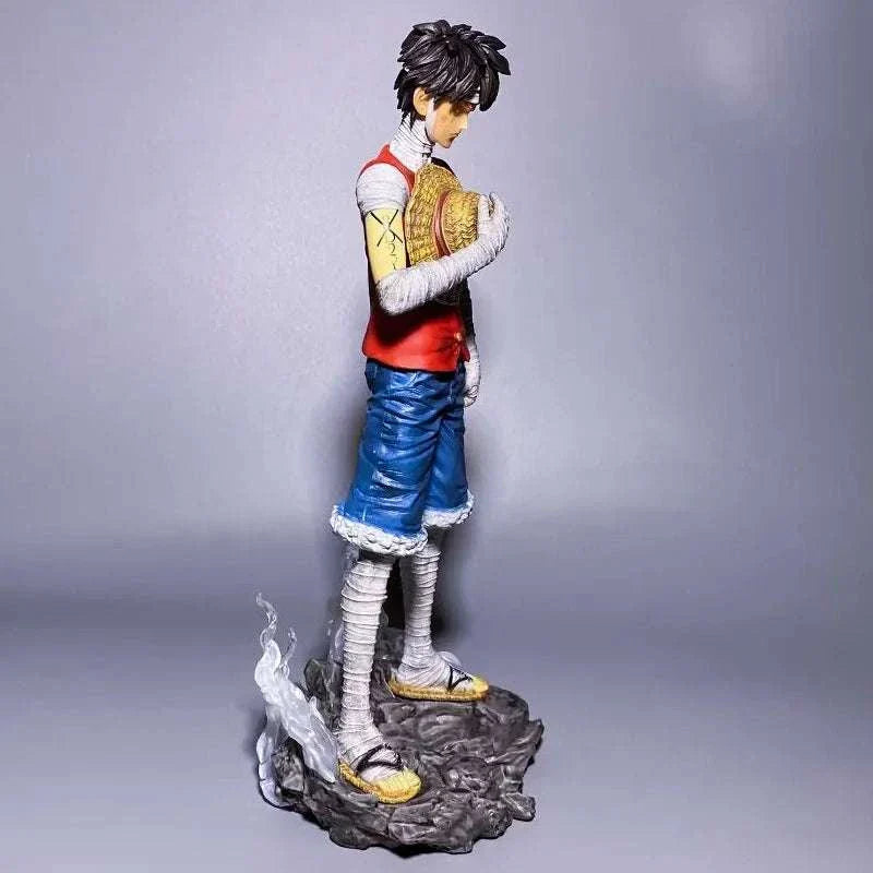 In Silent Tribute Monkey D Luffy Anime Figure, One Piece Anime Figurines 26 CM