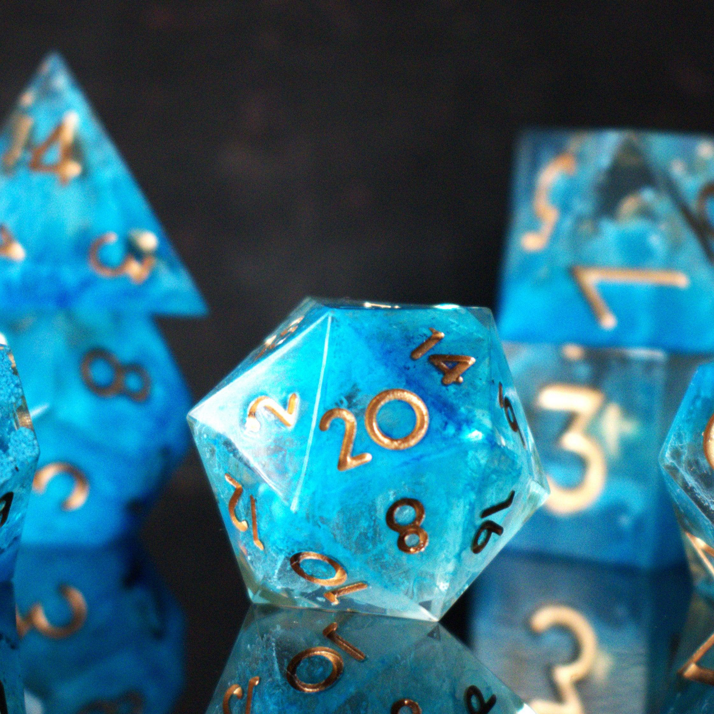 Shape of Water Sharp-Edged Resin Dice Set