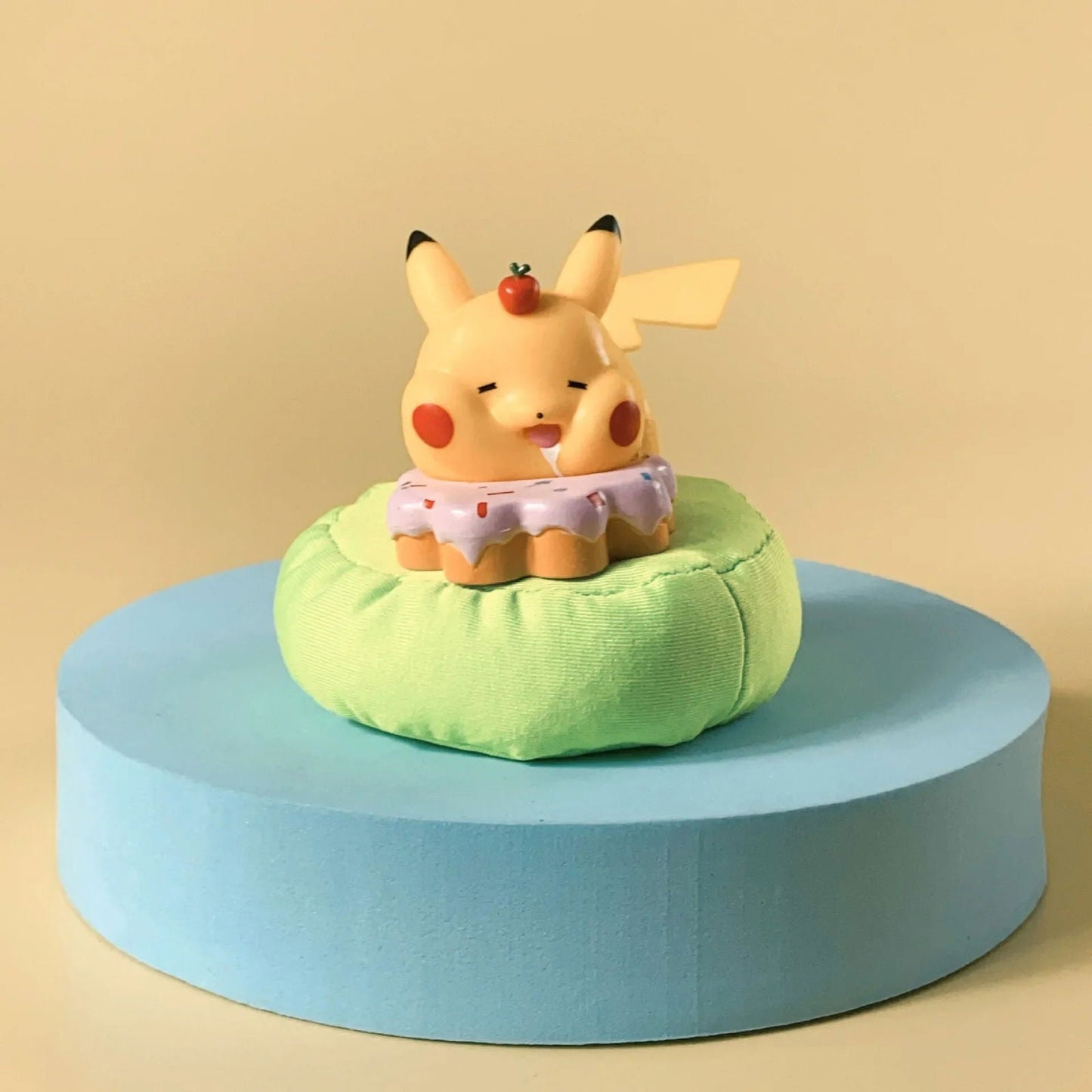 Sleeping Pokemon Anime Figurines, Pikachu Bulbasaur Psyduck Charmander