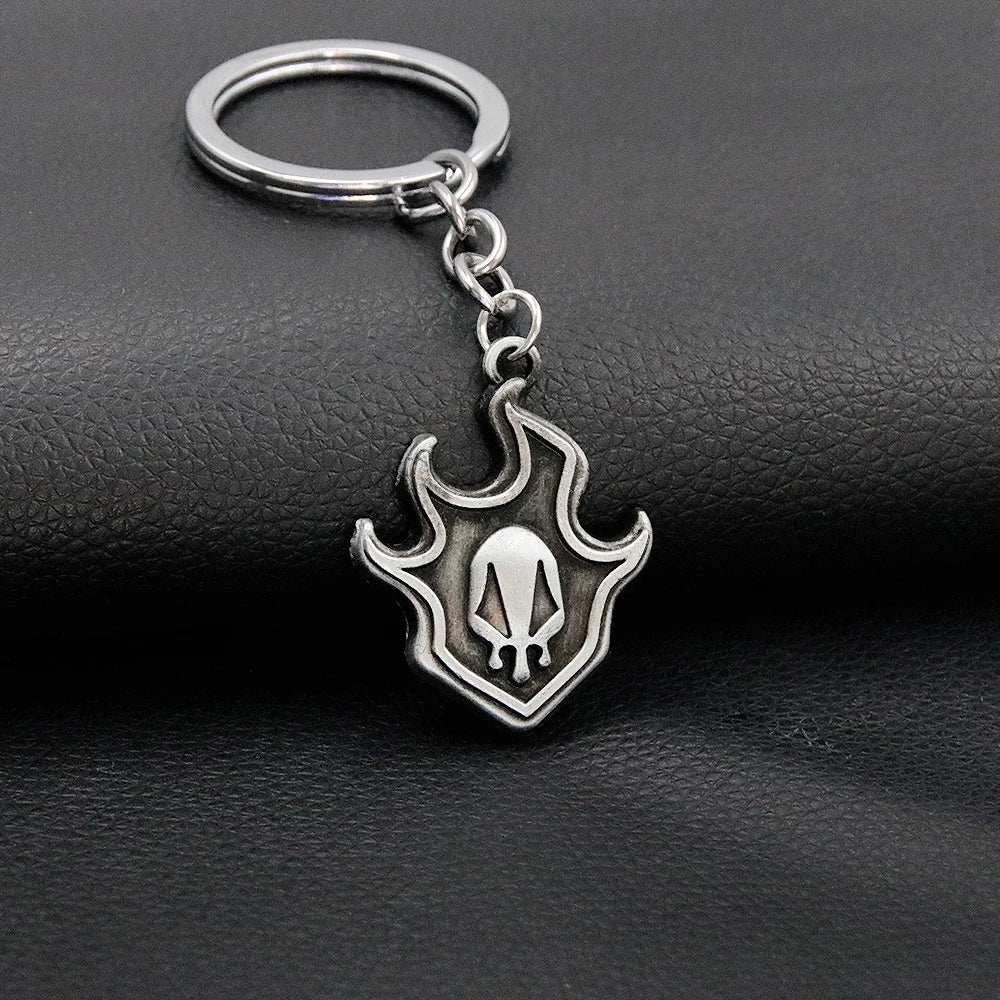 Anime BLEACH: Thousand-Year Blood War Keychains Kurosaki Ichigo Zangetsu Weapon Pendant Keyring Key Chain For Men Cool Jewelry