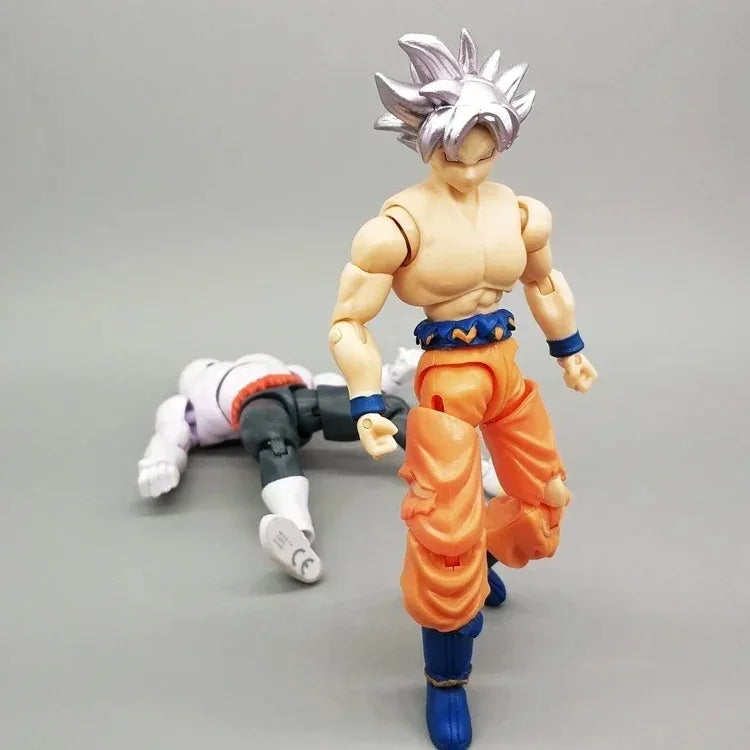 BANDAI Anime Dragon Ball Z Goku Vegeta Figure about  17CM PVC Action Figures Collection Model Toys Gifts Articular Mobility