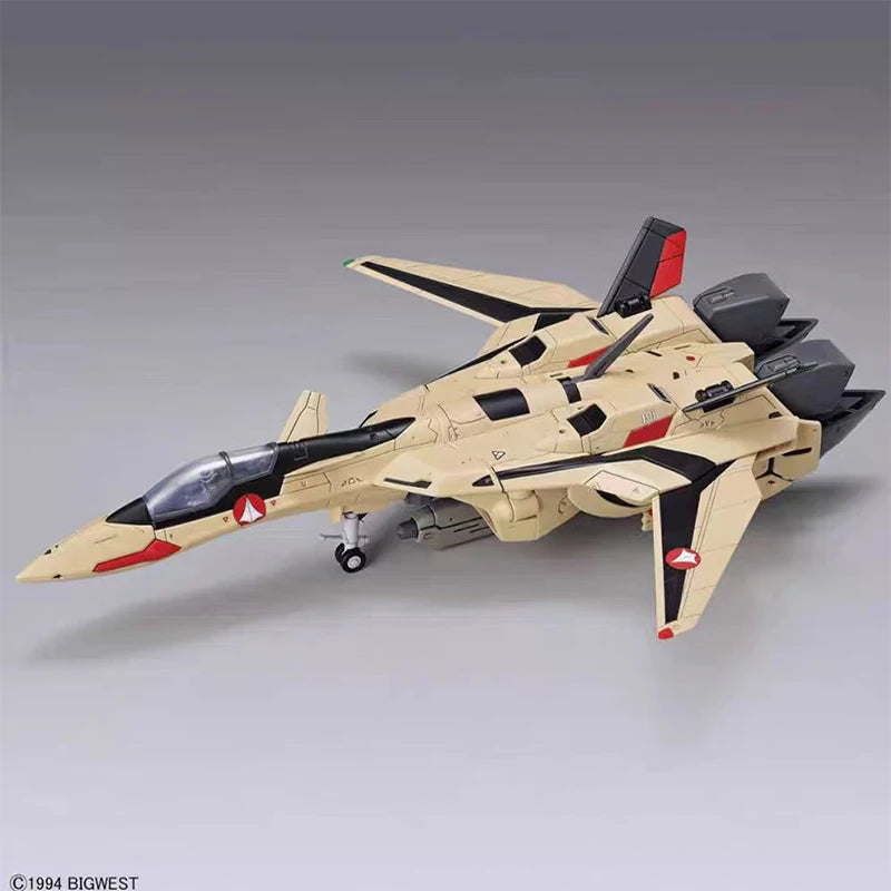 Bandai Robotech Macross Plus YF-19 Isamu Daison Machine HG 1/100 Model Kit Action Figure Model Gifts for Kids Collectibles