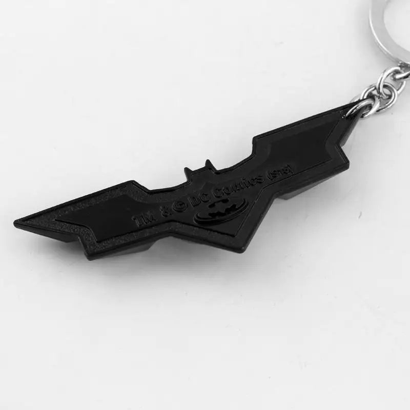 Bat Pendants Keychain Superheroes Movie Jewelry Car Key Ring Bags Key Chains Gifts Souvenir