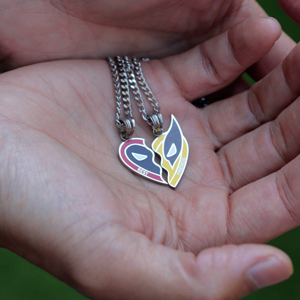 Marvel™ Deadpool & Wolverine BFF Necklace - Chrome / Set