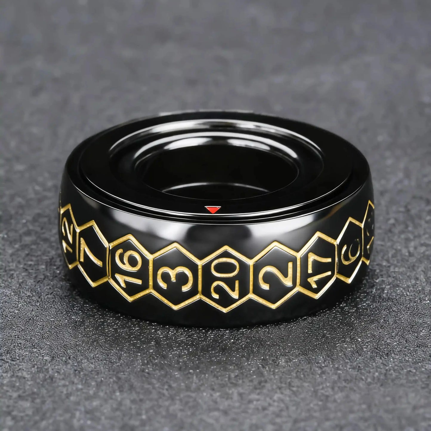 Cool Metal Fingertip Spinning D20 Dice Ring