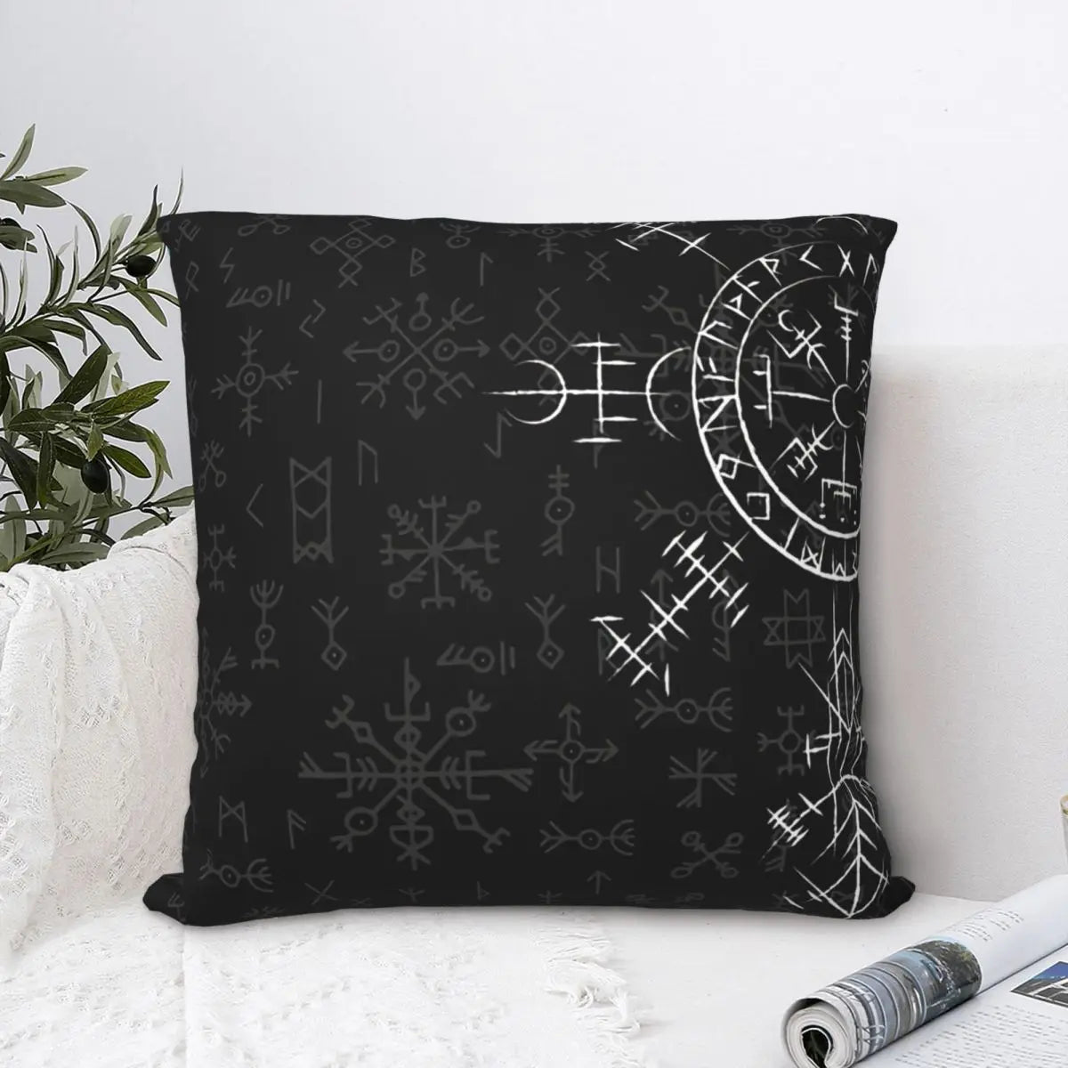 Celtic Lucky Charm Compass Symbole Celtic Vegvisir Pillowcase Viking Norse Backpack Cushion For Sofa  Coussin Covers Decorative