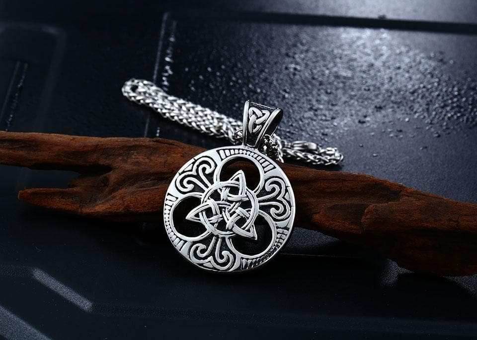 Celtic Triquetra Stainless Steel Pendant Necklace - only pendant / 55 CM / 21.7 INCHES