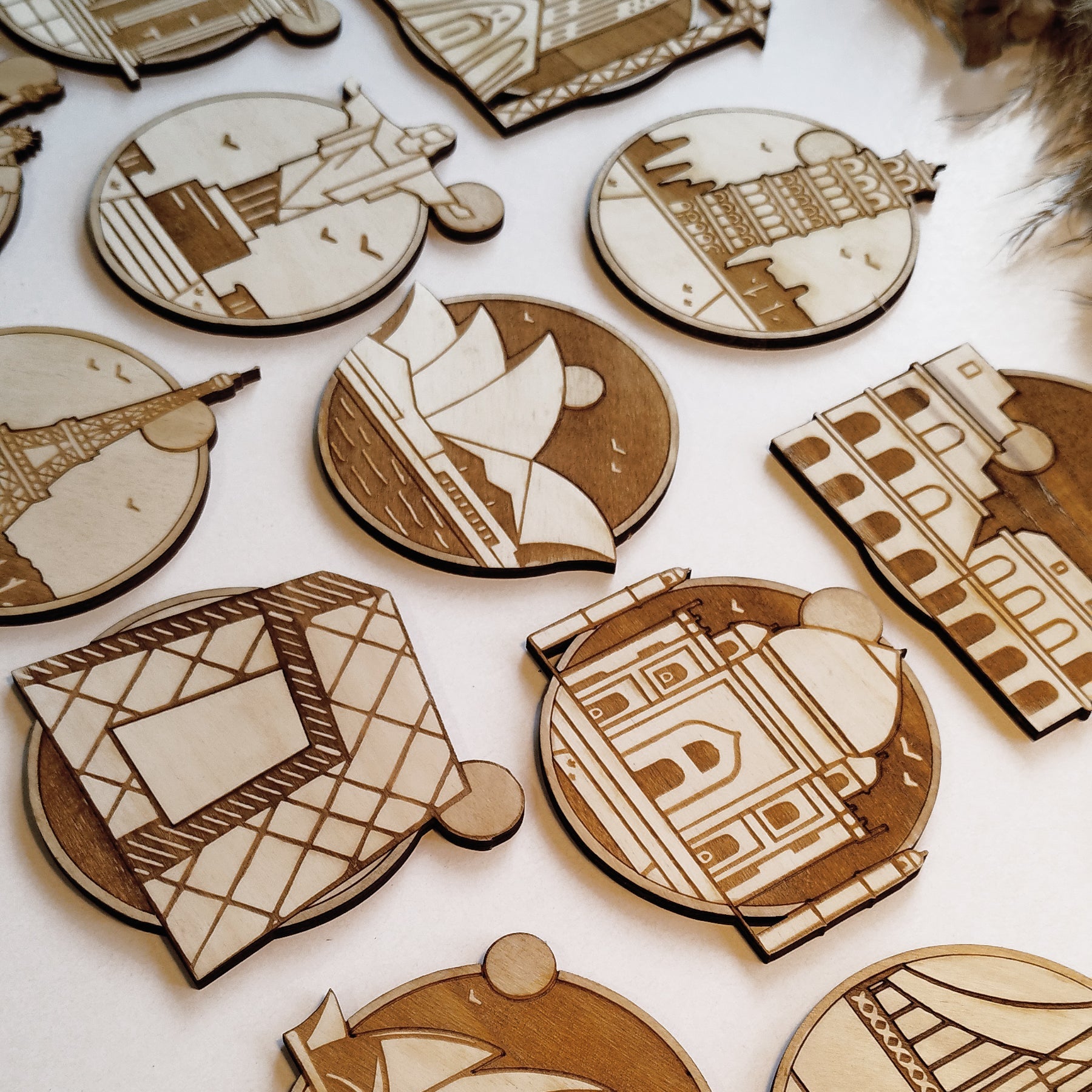 Cities and Monuments Wooden Coasters - Handmade Gift - Housewarming - Wood Kitchenware