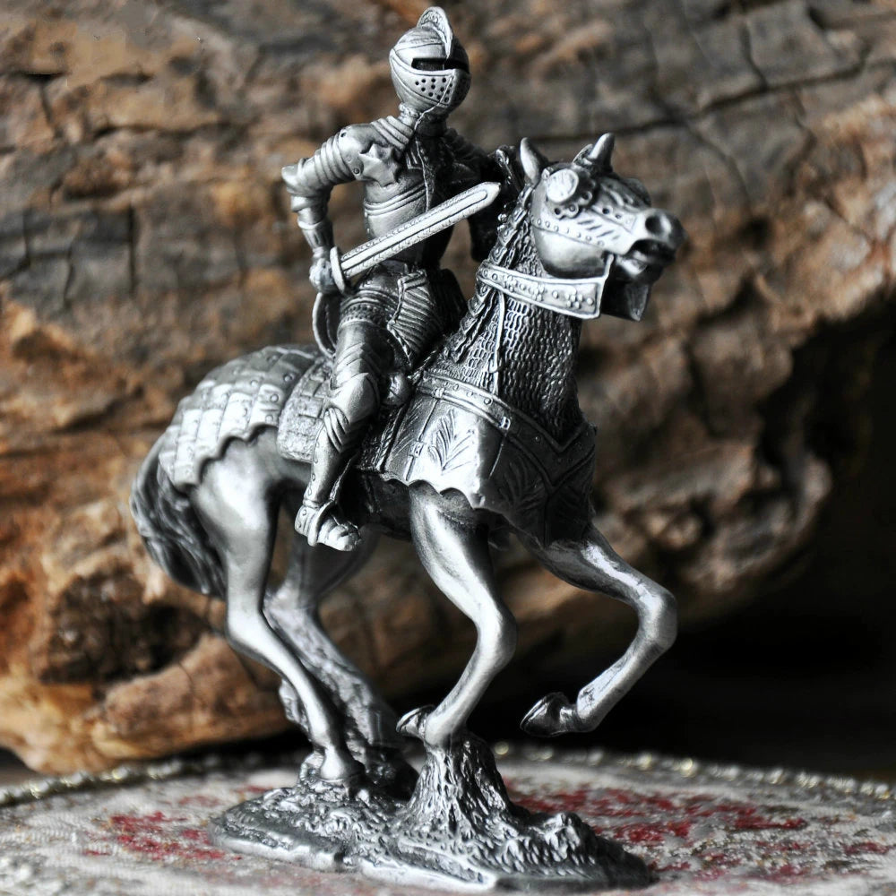 Classical Nordic Medieval Temple Knight Figurine Zinc Alloy Corps Miniature Home Decor Retro Desk Accessories Novel Men Gifts