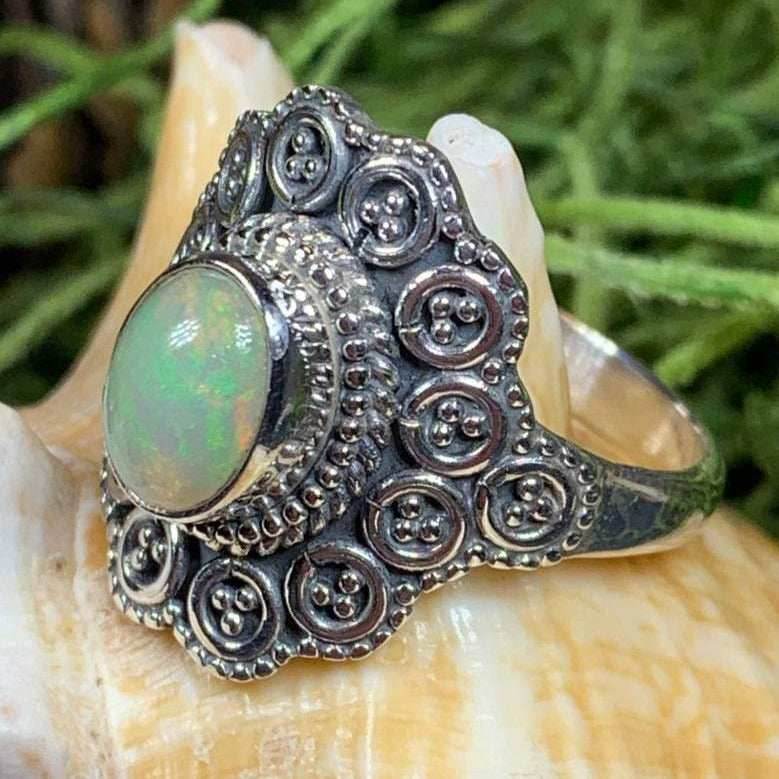 Celtic Queen Ring - 8 / Blue Topaz