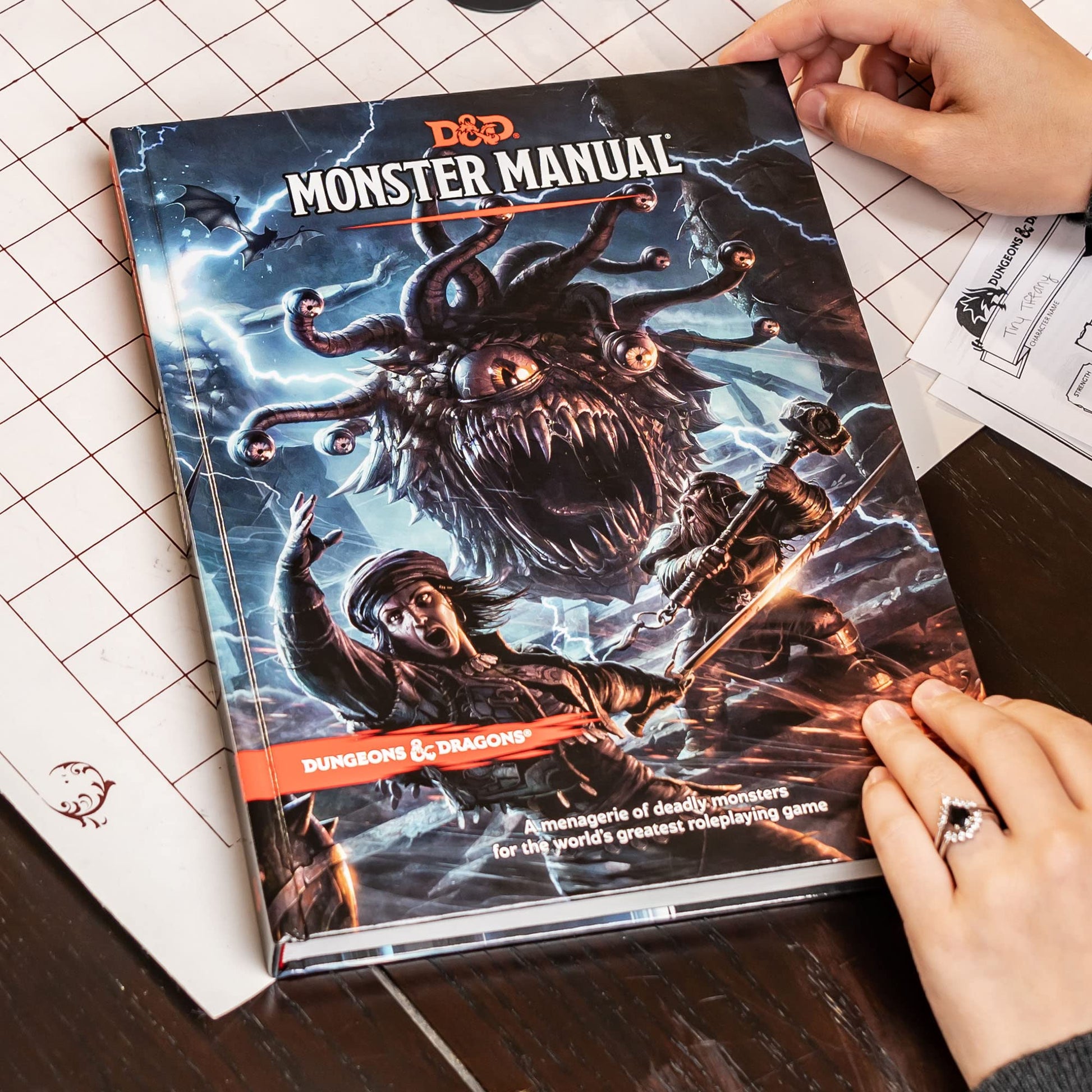 D&D Monster Manual (Dungeons & Dragons Core Rulebook)