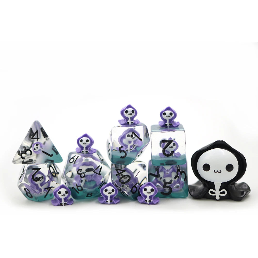 DND Polyhedral rpg 7pcs set resin transparent animal inclusion dice