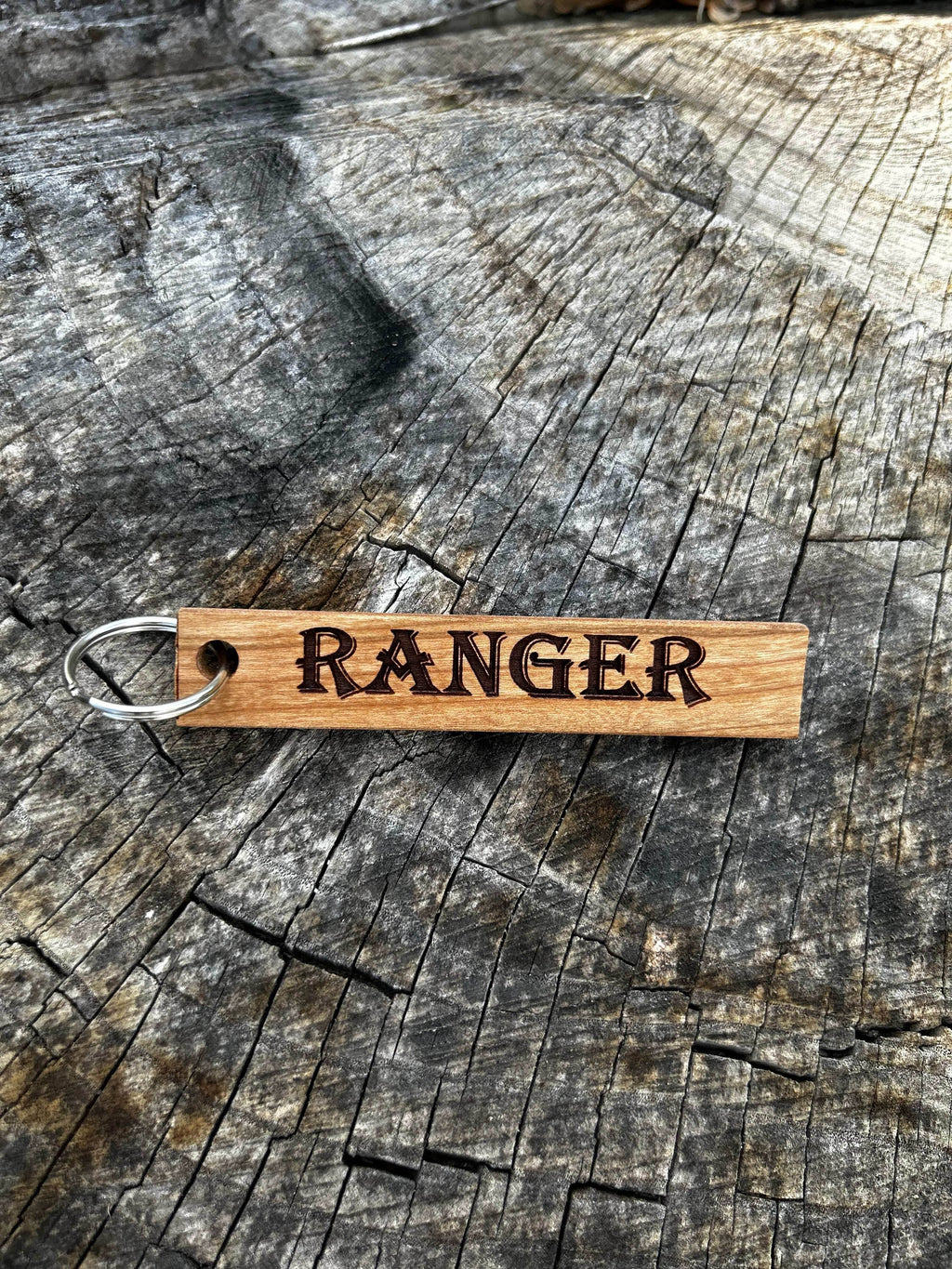 DND Character-Class Keychain - Dungeons & Dragons (Nat Twenty!)