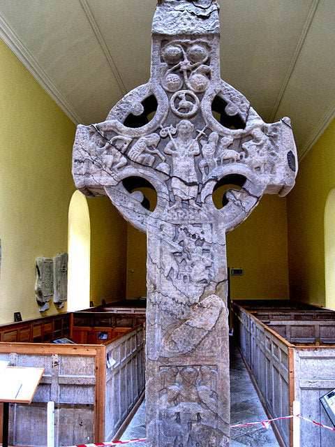 Irish Celtic Cross Necklace - 18