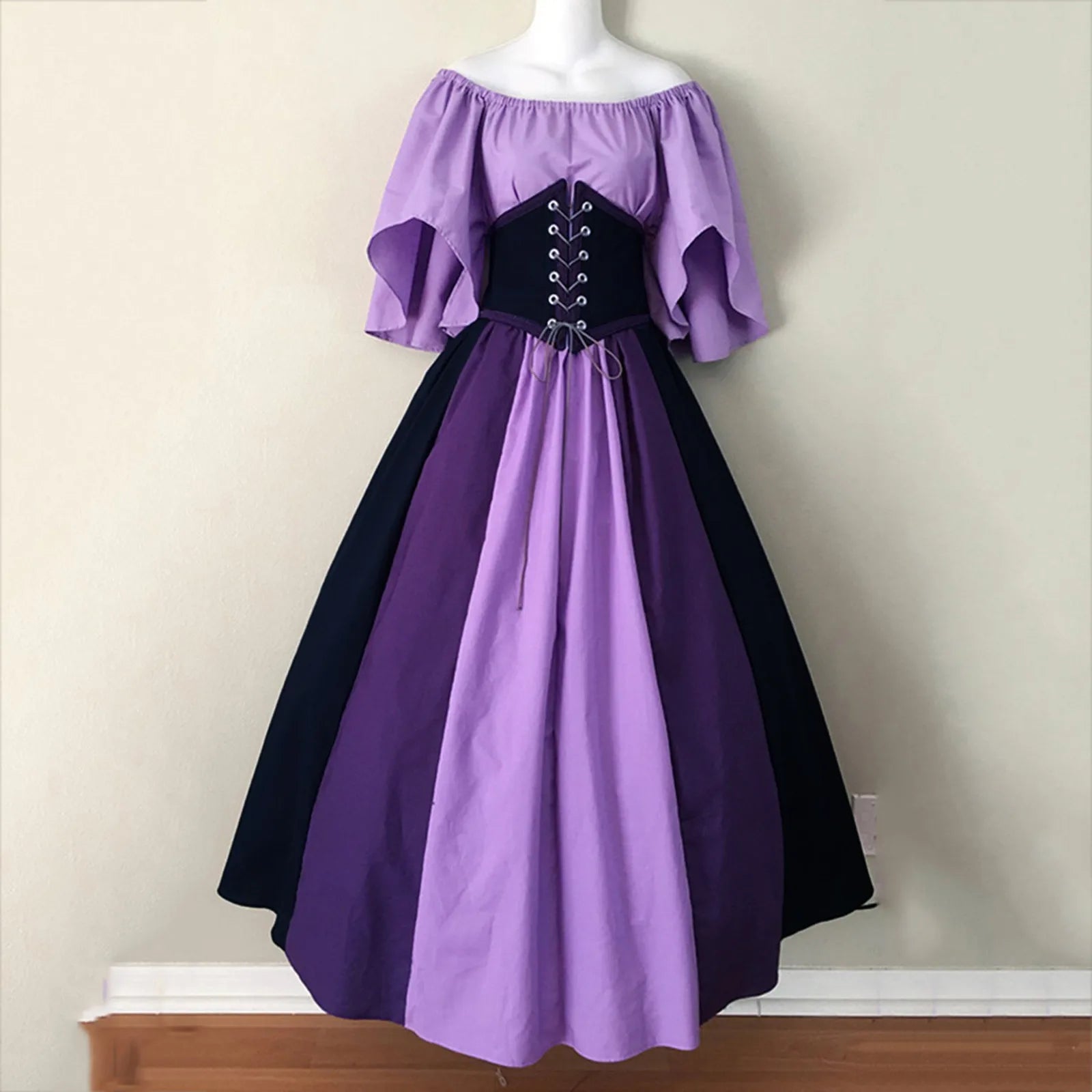 European Medieval Costume for Women Halloween Corset Gothic Renaissance Dress Plus Size Flare Sleeve Ball Gown Cosplay Clothes