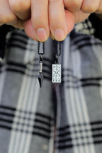 Naruto™ Paper Bomb Kunai Earrings - Black / Set (Tag & Kunai)