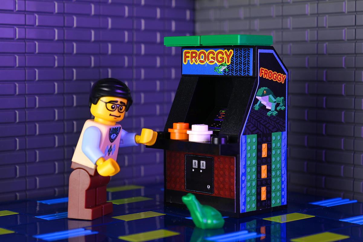 Froggy Arcade Machine made using LEGO parts - B3 Customs