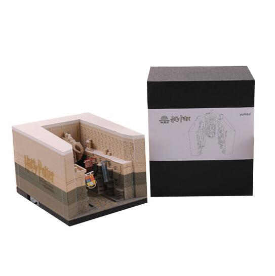 Harry Potter Slanting Alley 3D Three-dimensional 3D Paper Sculpture