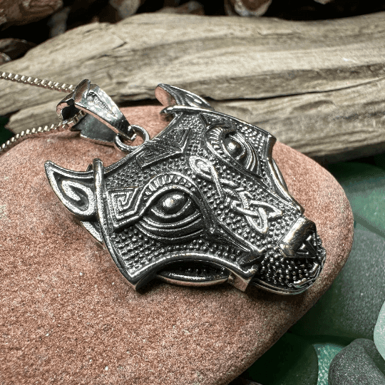 Viking Wolf Necklace - 18