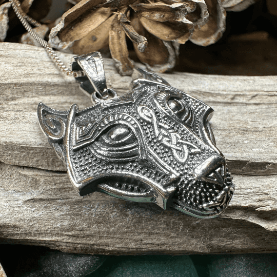 Viking Wolf Necklace - 18