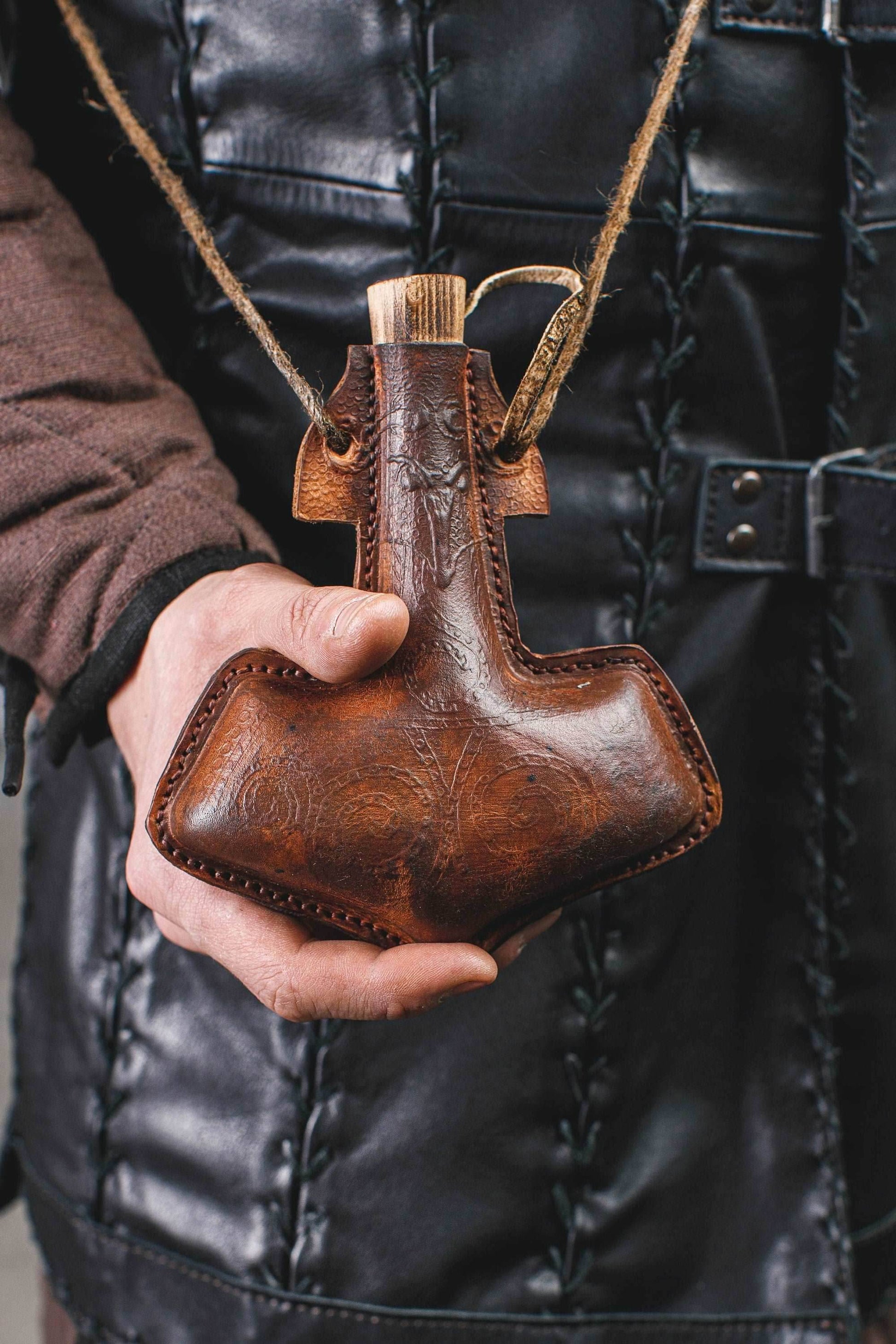 Celtic leather flask embossed - 