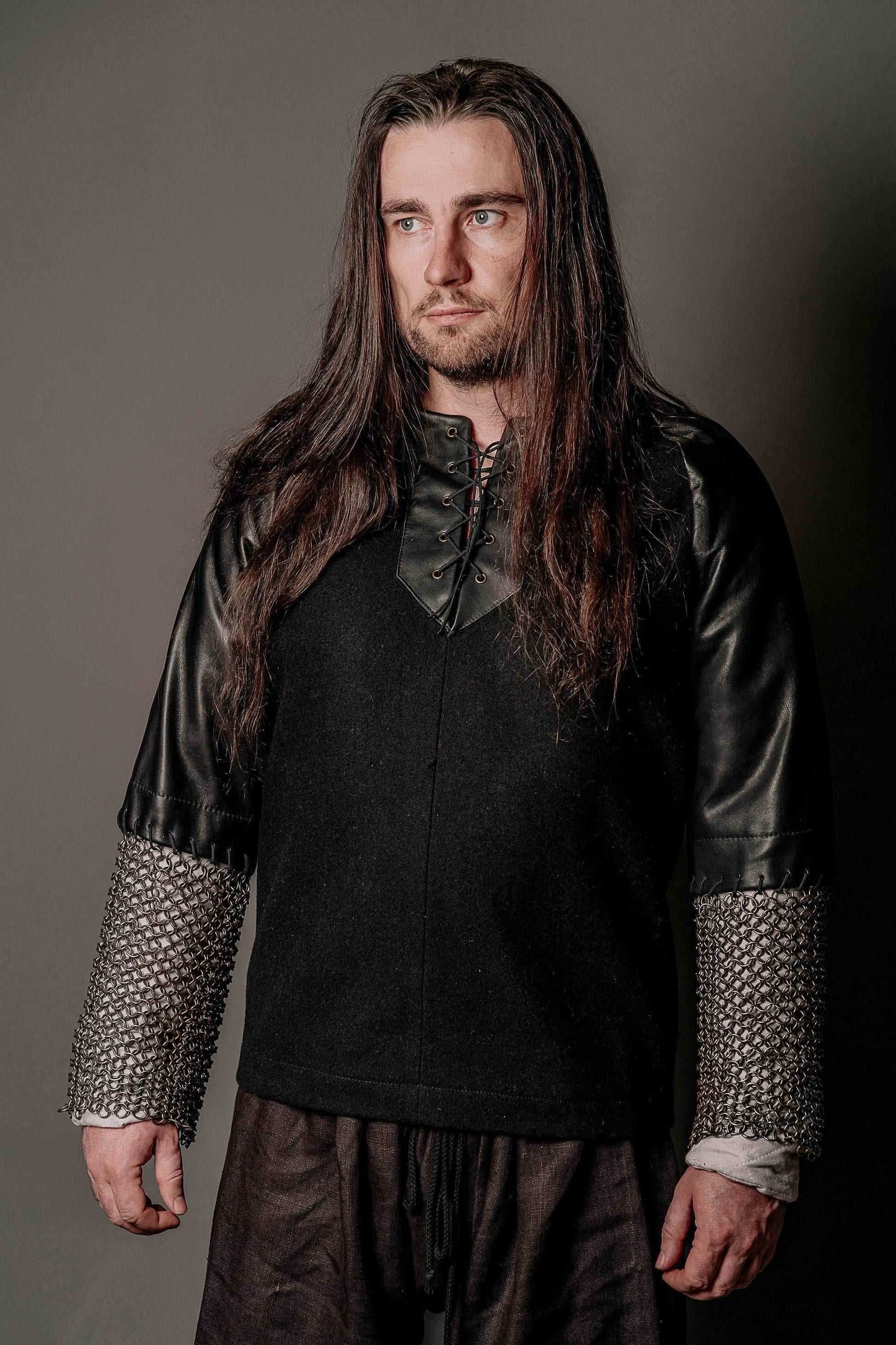 Boromir's leather tunic with chainmail sleeves - XS