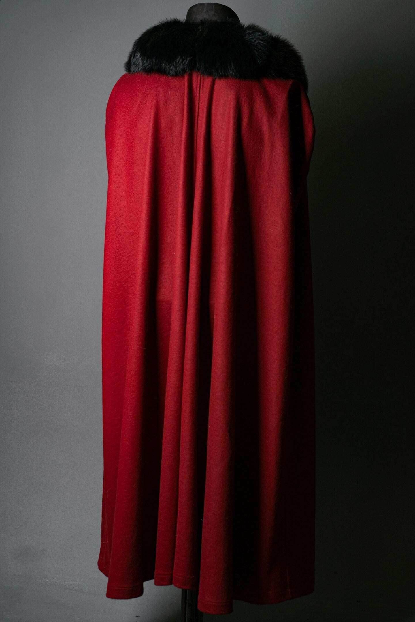 Dracula red cape cloak - 