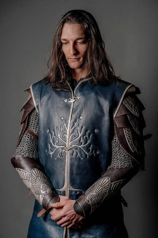 Aragorn's King bracers (Lord of the Rings) - brown (as pictured) / For one hand
