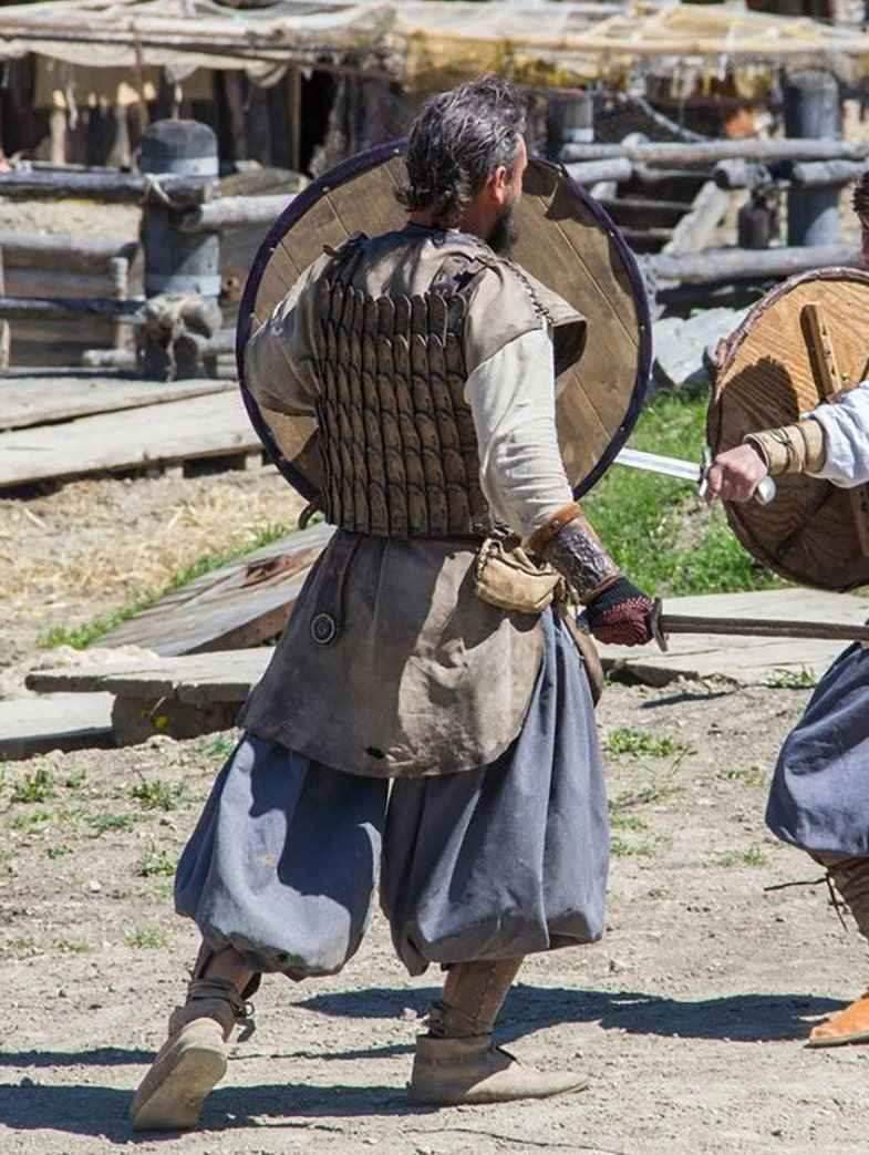 Viking Larp leather armor - XS / Lamellar cuirass
