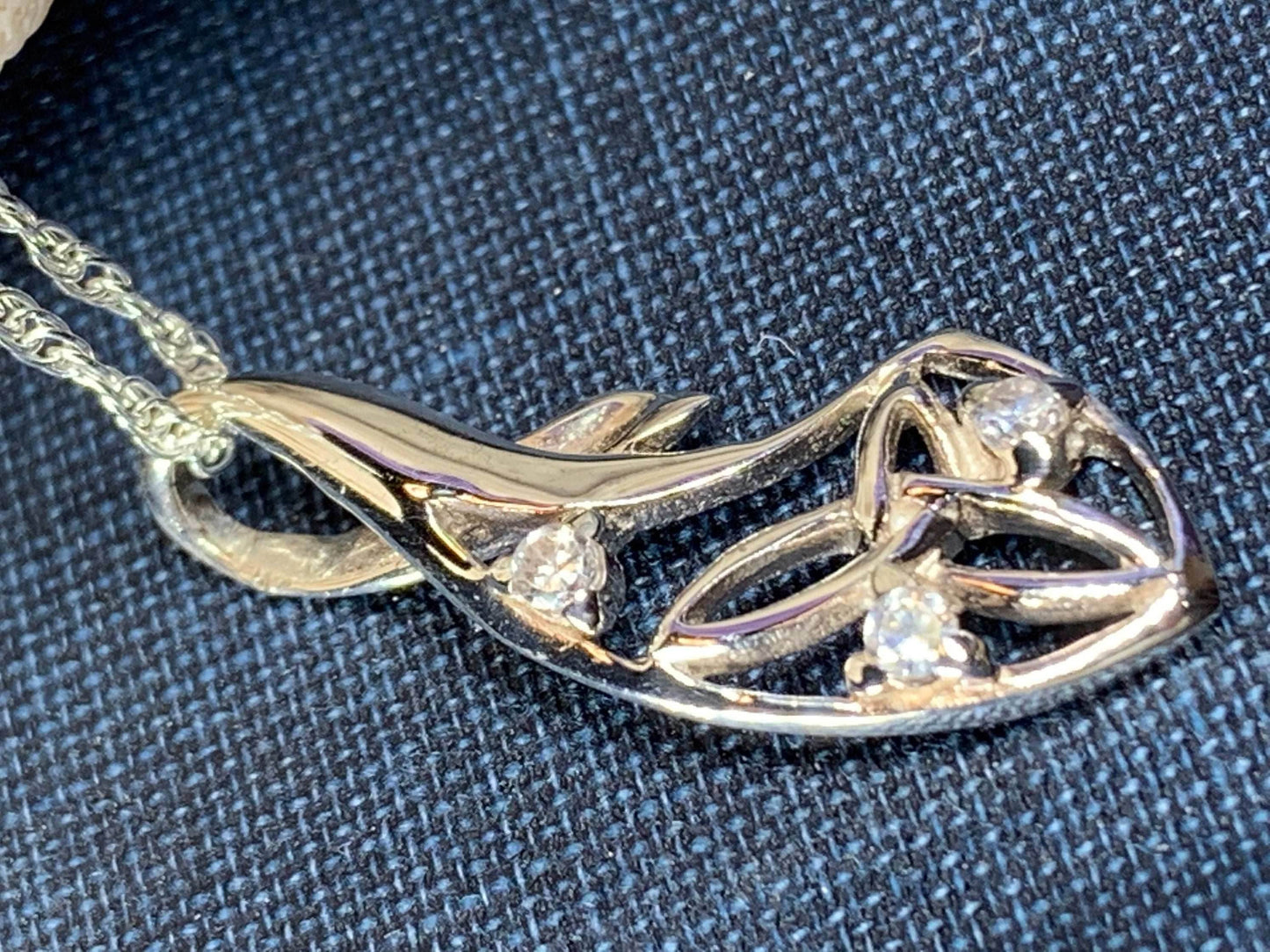 Zirconia Trinity Knot Necklace - 