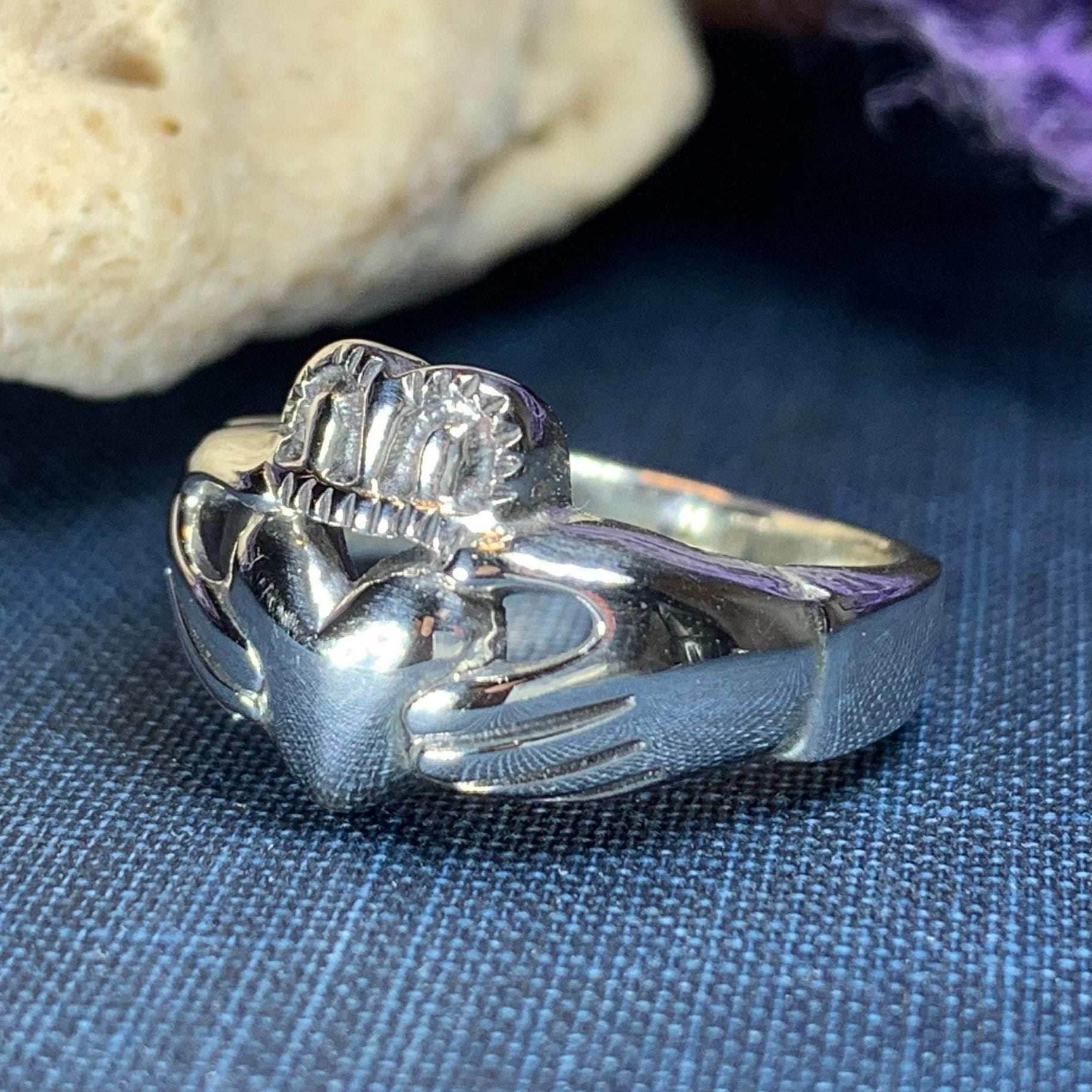 Castlerea Claddagh Ring - 4