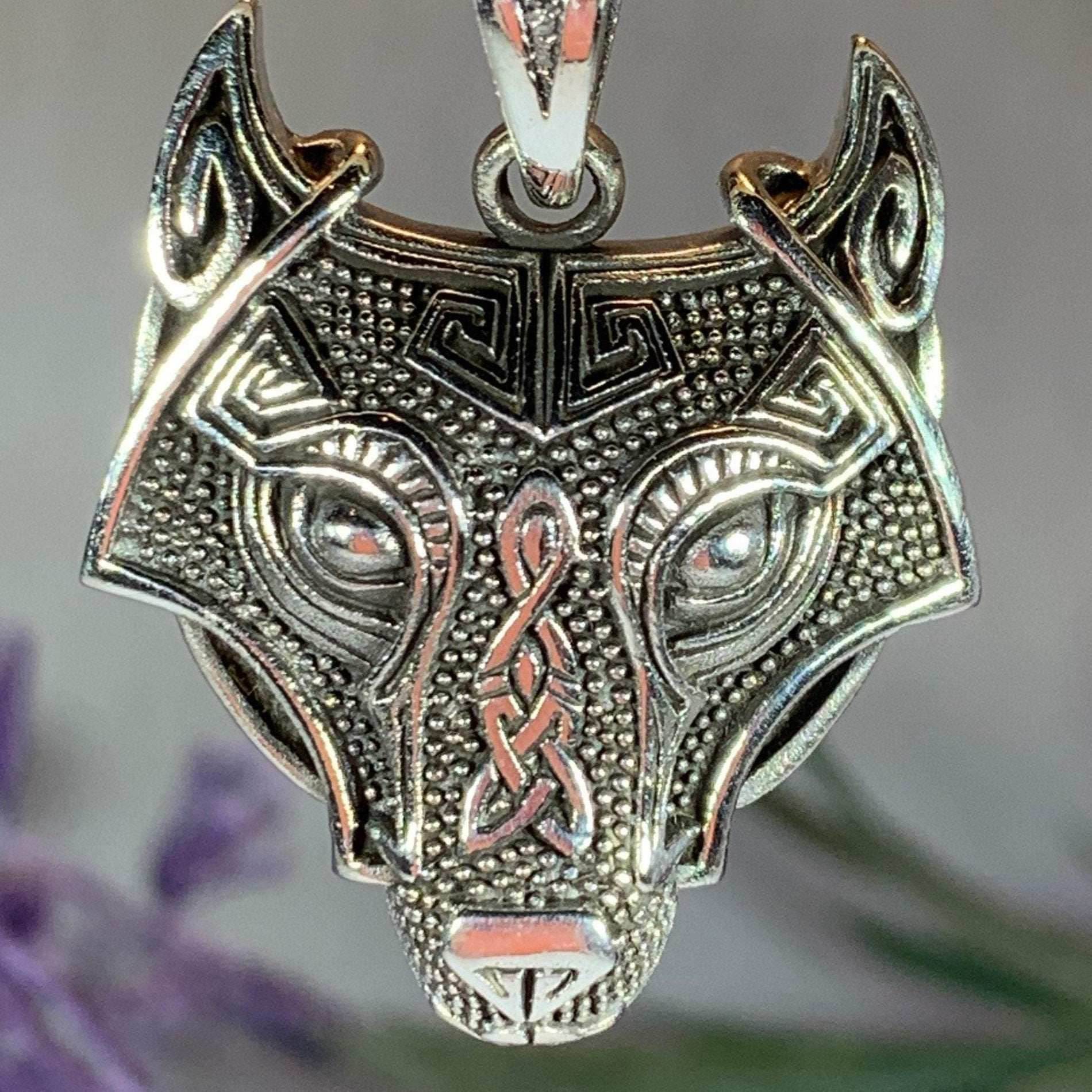 Viking Wolf Necklace - 18
