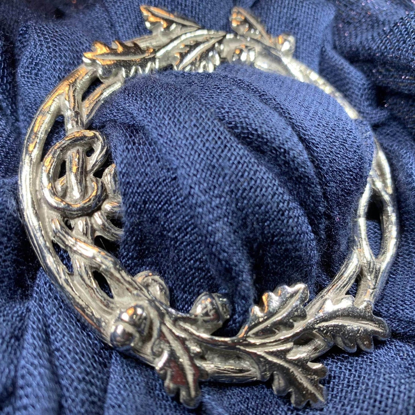 Pewter Oak Leaf & Acorn Scarf Ring - 