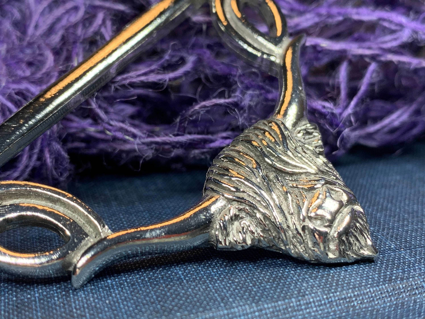 Pewter Scotland Highland Cow Scarf Ring - 