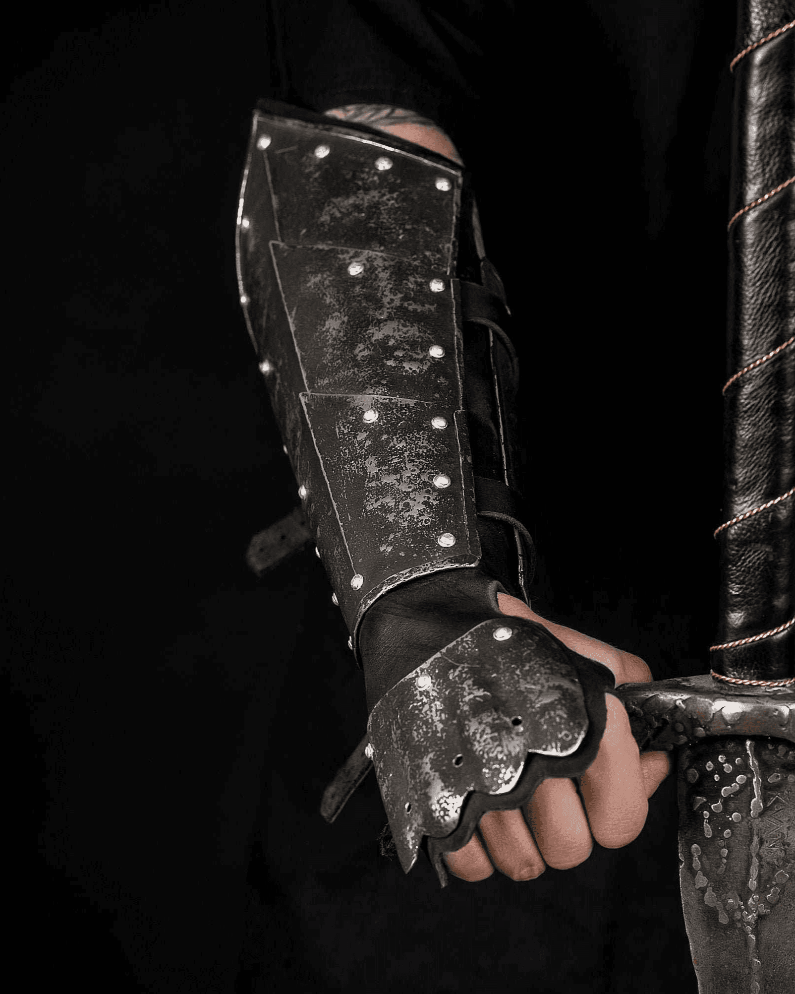 Medieval leather bracers with hand protection - for one hand